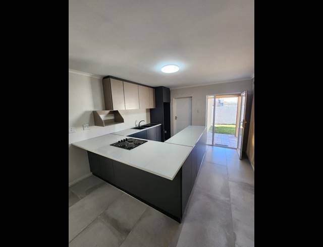 3 BEDROOM PROPERTY TO RENT IN FAIRVIEW